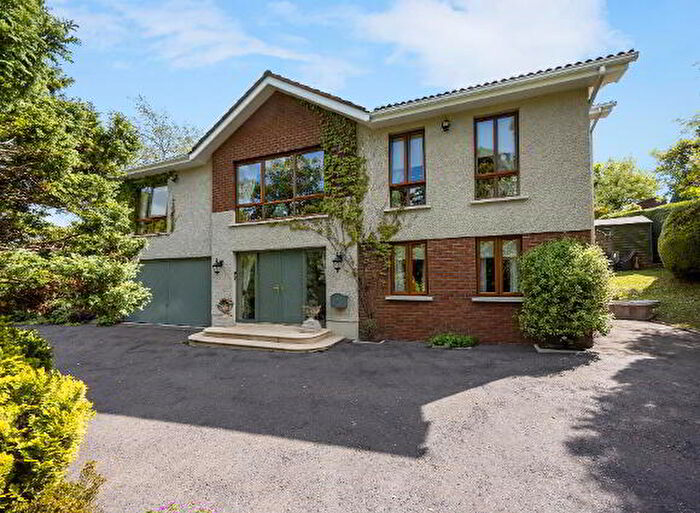 4 Bedroom Detached House For Sale In Oaklands, Hillsborough, BT26