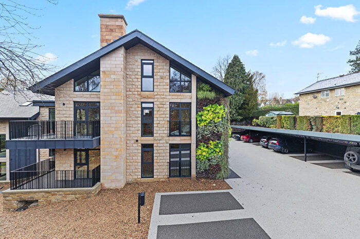 2 Bedroom Apartment For Sale In Robin Hill, Ilkley, LS29