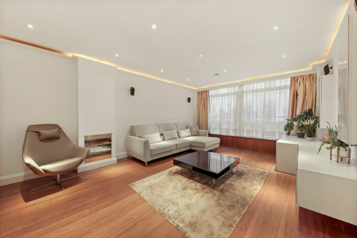 2 Bedroom Apartment To Rent In Nottingham Terrace, Marylebone, NW1