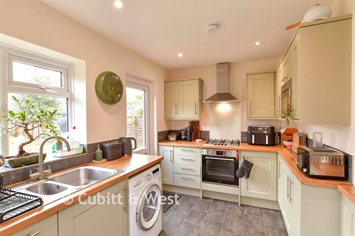 2 Bedroom Semi Detached House For Sale In Middle Road, Shoreham-By-Sea, West Sussex, BN43