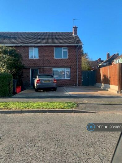 4 Bedroom Semi-Detached House To Rent In Southway, Leamington Spa, CV31