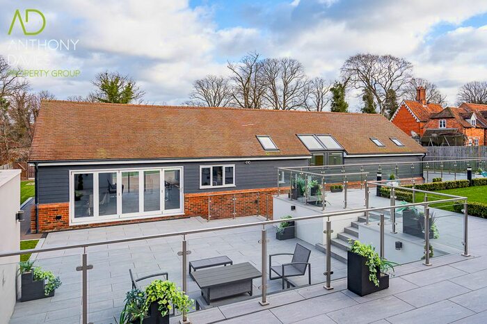 4 Bedroom Detached House For Sale In Chalk Lane, Harlow, CM17