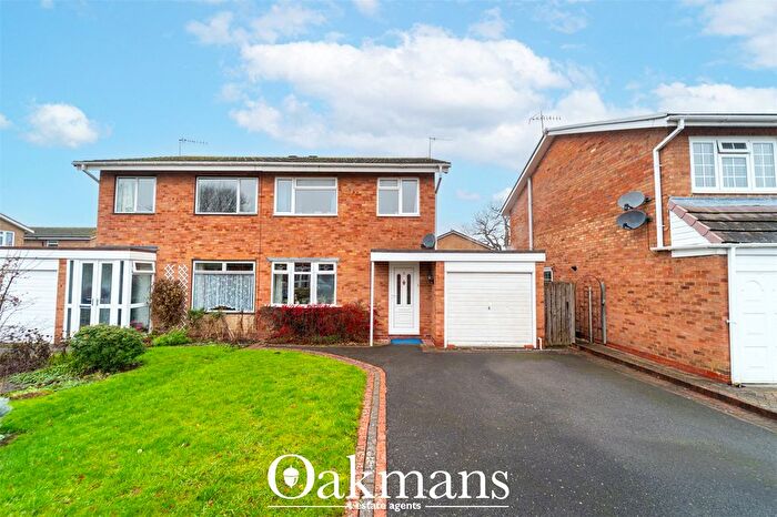 3 Bedroom Semi Detached House For Sale In Roslin Close, Bromsgrove, Worcestershire, B60