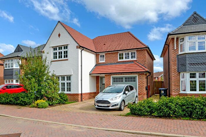 4 Bedroom Detached House For Sale In Farrow Drive, Barnham, Bognor Regis, West Sussex, PO22
