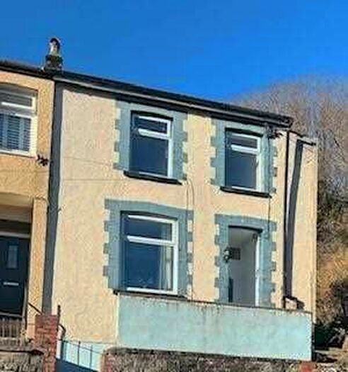 3 Bedroom End Of Terrace House To Rent In Woodland Road, Tylorstown, Ferndale, CF43