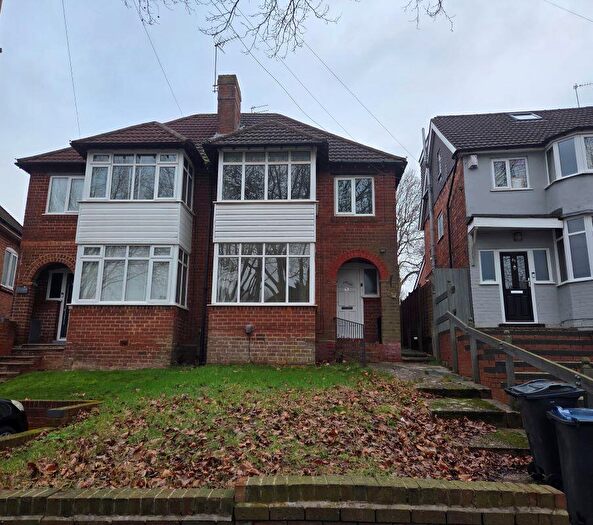 3 Bedroom Semi-Detached House For Sale In Broughton Crescent, Northfield, Birmingham, West Midlands, B31