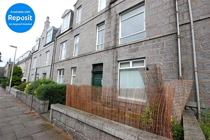 2 Bedroom Flat To Rent In Richmond Terrace, Rosemount, Aberdeen, AB25