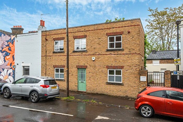 2 Bedroom End Of Terrace House For Sale In Boone Street, Blackheath, London, SE13