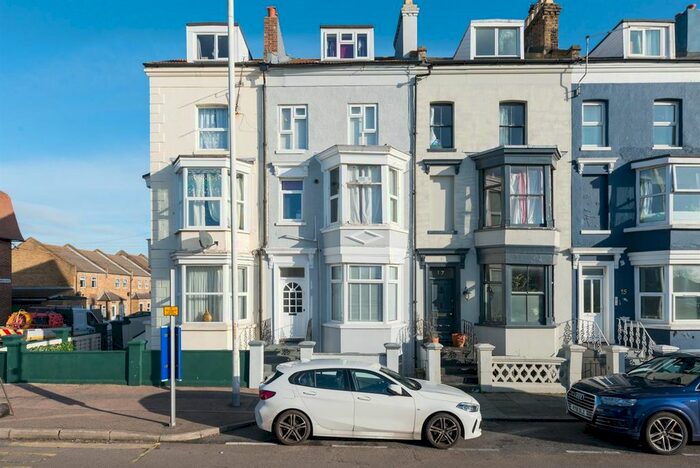 1 Bedroom Flat To Rent In Grange Road, Ramsgate, CT11
