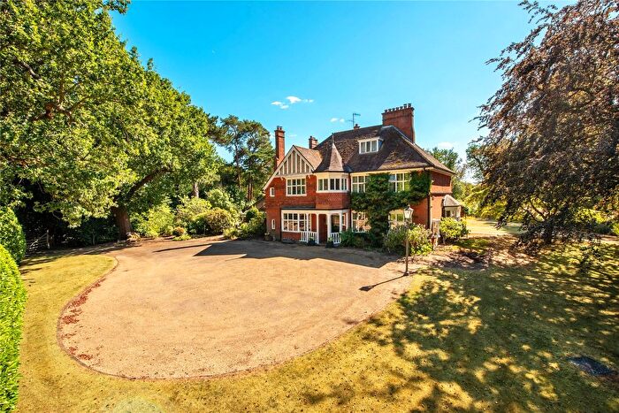 6 Bedroom Detached House For Sale In Woodlands Road, Leatherhead, Surrey, KT22