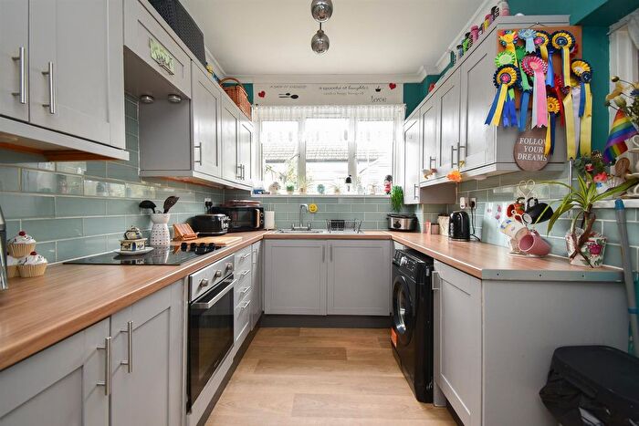 4 Bedroom Terraced House For Sale In Mount Road, Hastings, TN35