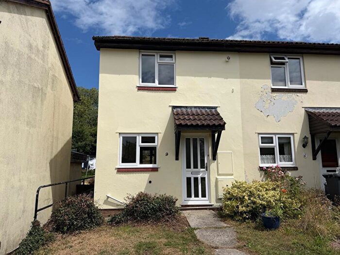 2 Bedroom Semi Detached House For Sale In Snowdrop Close, Honiton, EX14
