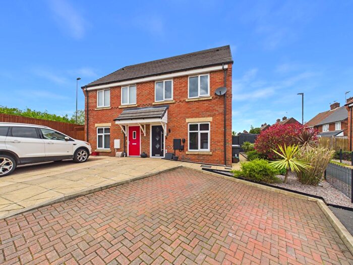 3 Bedroom Semi Detached House For Sale In Moorgate Avenue, New Houghton, Mansfield, Nottinghamshire, NG19