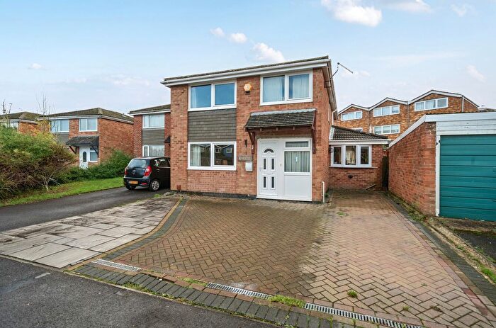 4 Bedroom Detached House For Sale In Sandown Close, Gosport, Hampshire, PO12