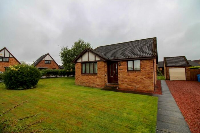 3 Bedroom Bungalow To Rent In Chestnut Grove, Stenhousemuir, FK5