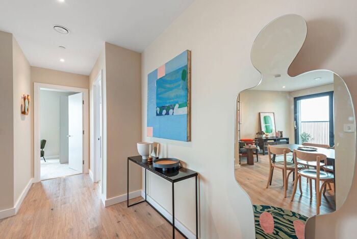 2 Bedroom Flat To Rent In Riverstone Heights, Reed Avenue, London, E3