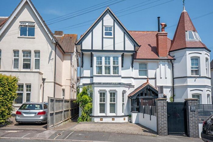 4 Bedroom Semi Detached House For Sale In Alumhurst Road, Alum Chine, Bournemouth, Dorset, BH4