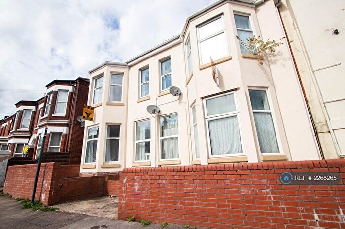 4 Bedroom Flat To Rent In Ordnance Road, Southampton, SO15