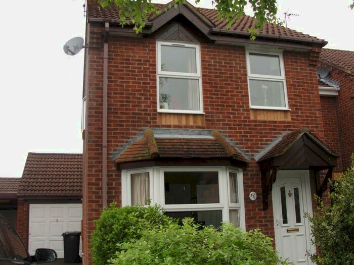 3 Bedroom Semi-Detached House To Rent In Deene Close, Market Harborough, LE16