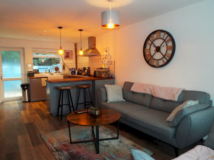 2 Bedroom House To Rent In St Pauls Close, Dinas Powys, CF64