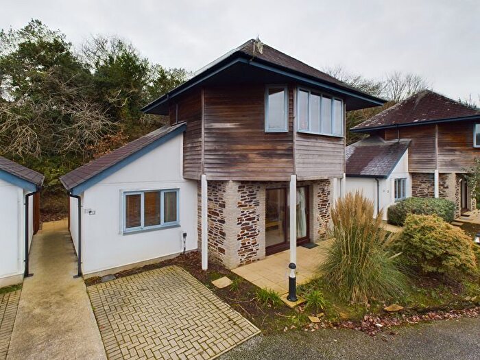 3 Bedroom Property For Sale In Bissoe Road, Carnon Downs, Truro, TR3