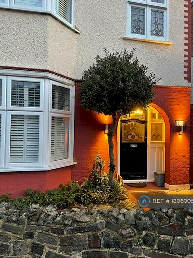 4 Bedroom Detached House To Rent In Grierson Road, London, SE23