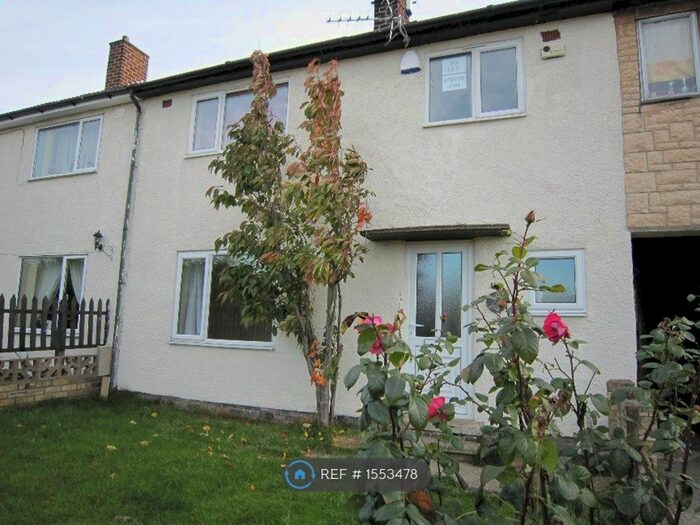 3 Bedroom Terraced House To Rent In Haldane Cr, Bolsover, S44
