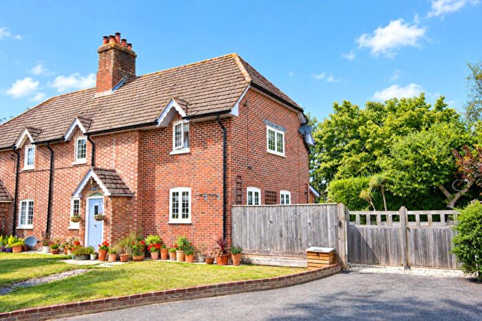 4 Bedroom Cottage For Sale In Christchurch Road, Downton, SO41