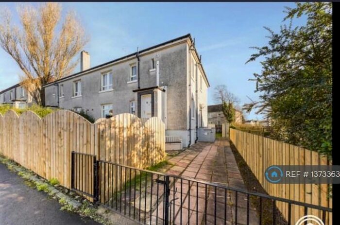 3 Bedroom Flat To Rent In Langdale Street, Glasgow, G33