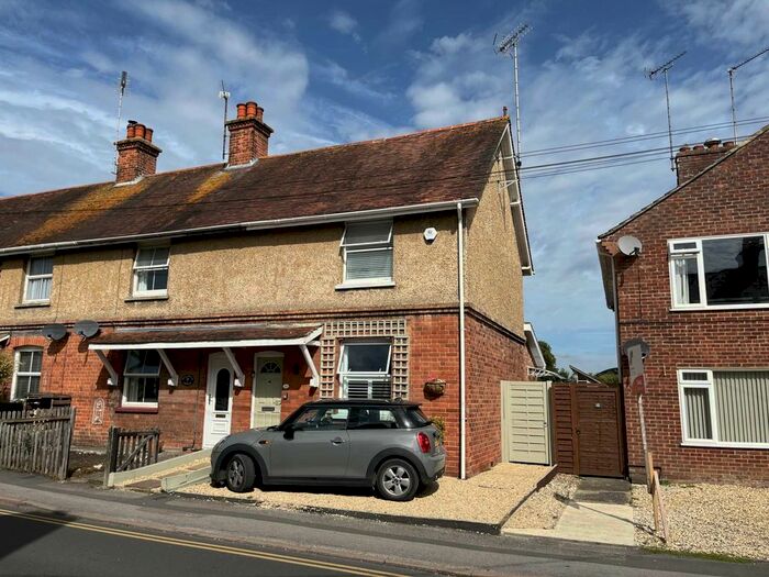 3 Bedroom End Of Terrace House To Rent In Church Street, Hungerford, RG17
