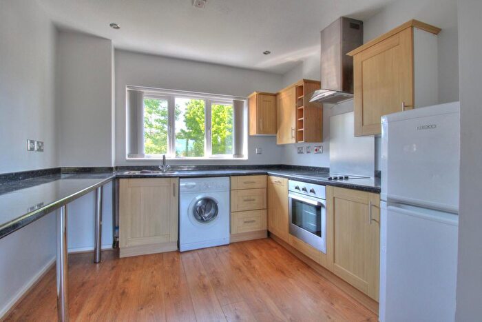 2 Bedroom Apartment To Rent In Powderham Drive, Grangetown, Cardiff, CF11