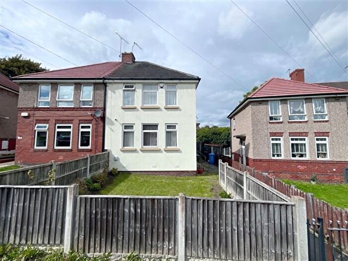 3 Bedroom Semi-detached House For Sale In Fishponds Road West, Sheffield, S13