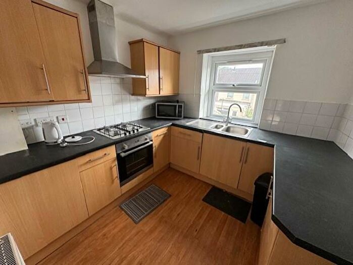 2 Bedroom Apartment To Rent In Meadow Street, Treforest, CF37