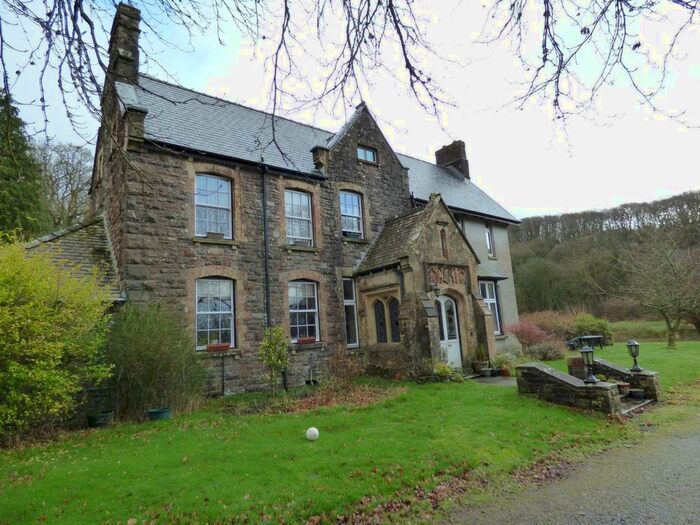 1 Bedroom Property To Rent In Whitland, Carmarthenshire, SA34