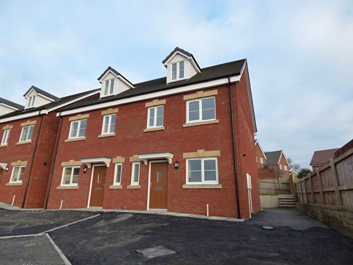 3 Bedroom Property To Rent In Rhodfa Morgan Drive, Llangunnor, Carmarthen, SA31