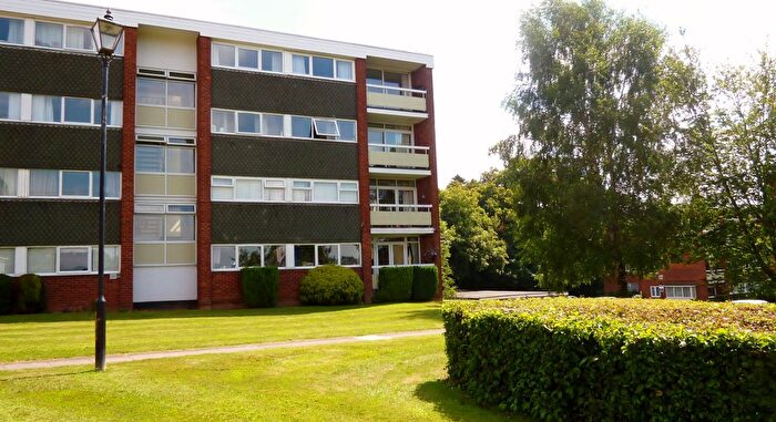 2 Bedroom Flat To Rent In Victoria Court, Allesley Hall Drive, Allesley Park, Coventry, CV5