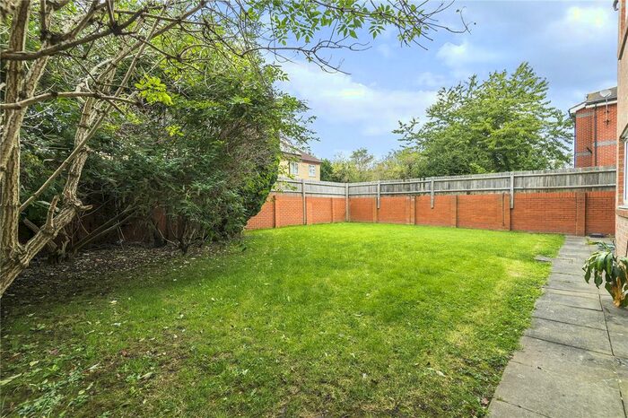 1 Bedroom Flat To Rent In Old Bromley Road, Bromley, London, BR1