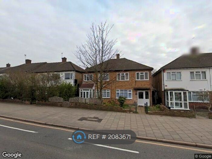 3 Bedroom Semi-Detached House To Rent In Ley Street, Ilford, IG2