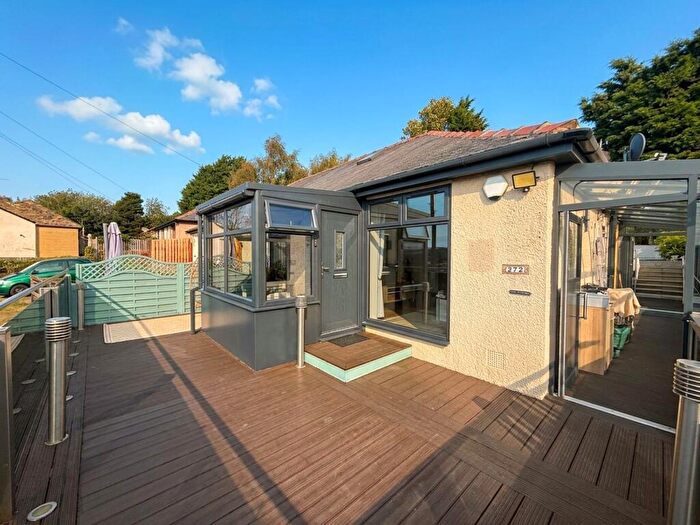 2 Bedroom Semi-Detached Bungalow For Sale In Kilner Bank, Huddersfield, HD5