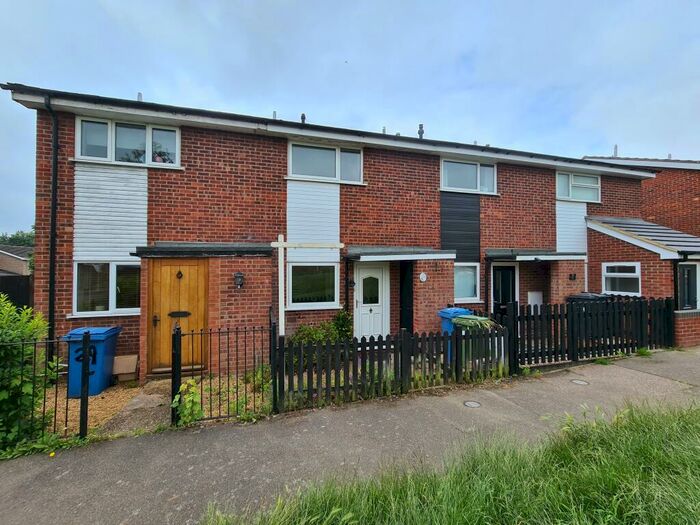 2 Bedroom House To Rent In Carsons Drive, Great Cornard, Sudbury, CO10