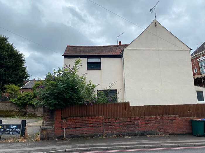2 Bedroom Cottage To Rent In Walsgrave Road, Coventry, CV2