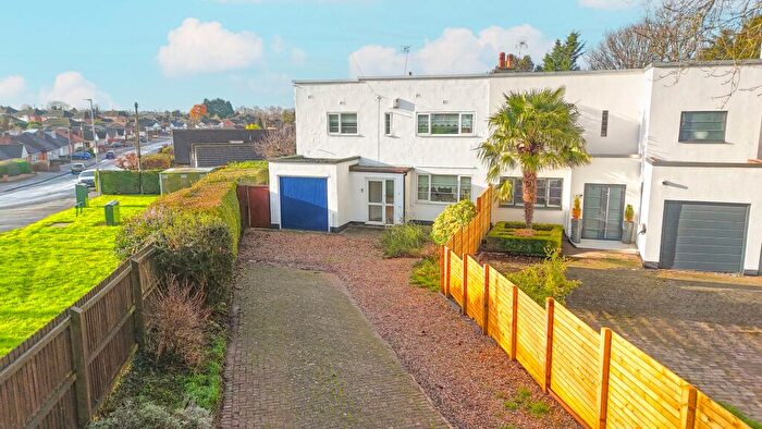 3 Bedroom Semi Detached House For Sale In Leicester Road, Oadby, LE2