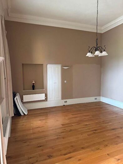 2 Bedroom Flat To Rent In The Dower House, Parnell Road, Bristol, [Ref: KhpLlt], BS16