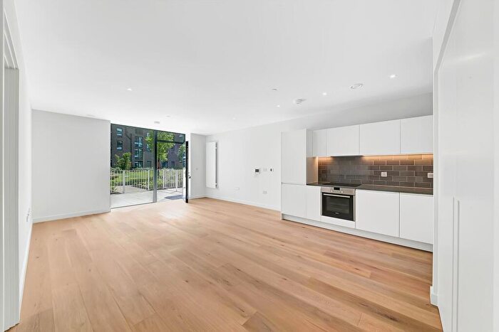 1 Bedroom Apartment To Rent In Fairwater House, Royal Wharf, London, E16