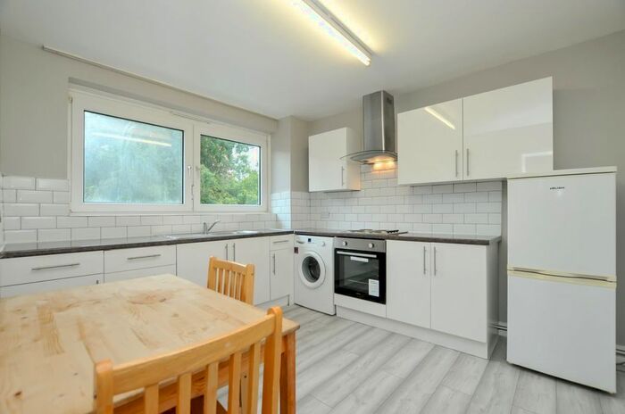 3 Bedroom Flat To Rent In Harrington Street, London, NW1