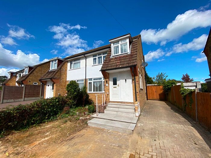 3 Bedroom Semi-Detached House To Rent In Knaphill, Woking, GU21