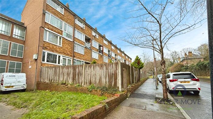 2 Bedroom Maisonette To Rent In Federation Road, London, SE2