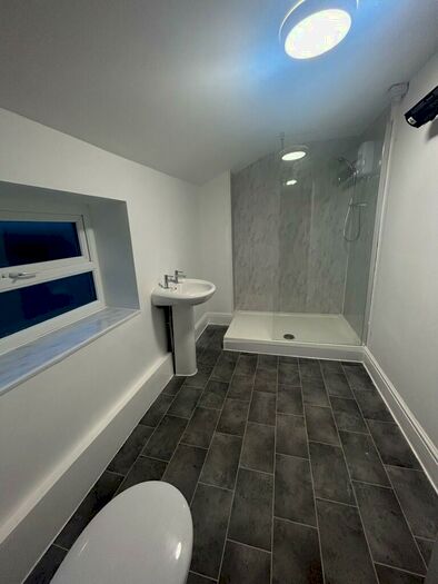 1 Bedroom Apartment To Rent In Aigburth Vale, Liverpool, L17