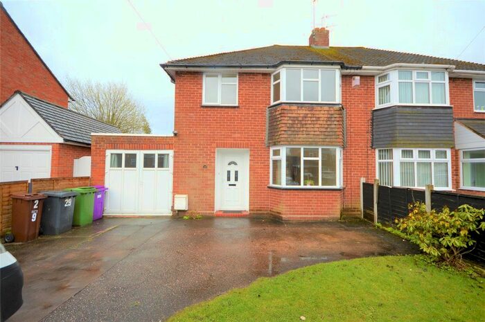 3 Bedroom Semi-Detached House To Rent In Oxley Moor Road, Wolverhampton, West Midlands, WV10