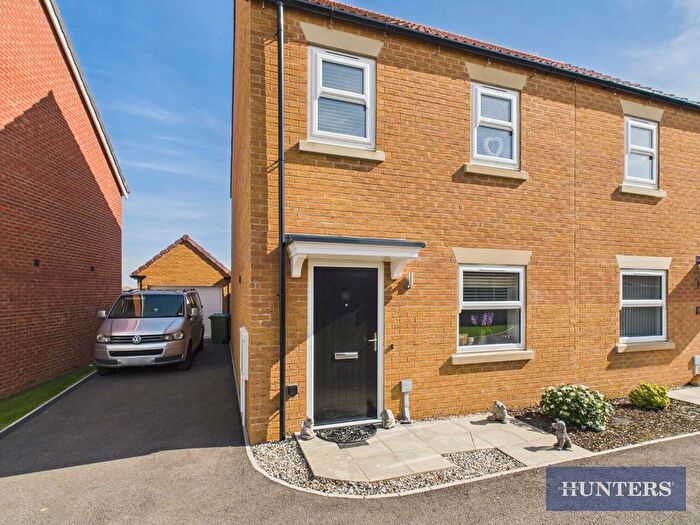 3 Bedroom Semi-Detached House For Sale In Mill Meadows Lane, Filey, YO14